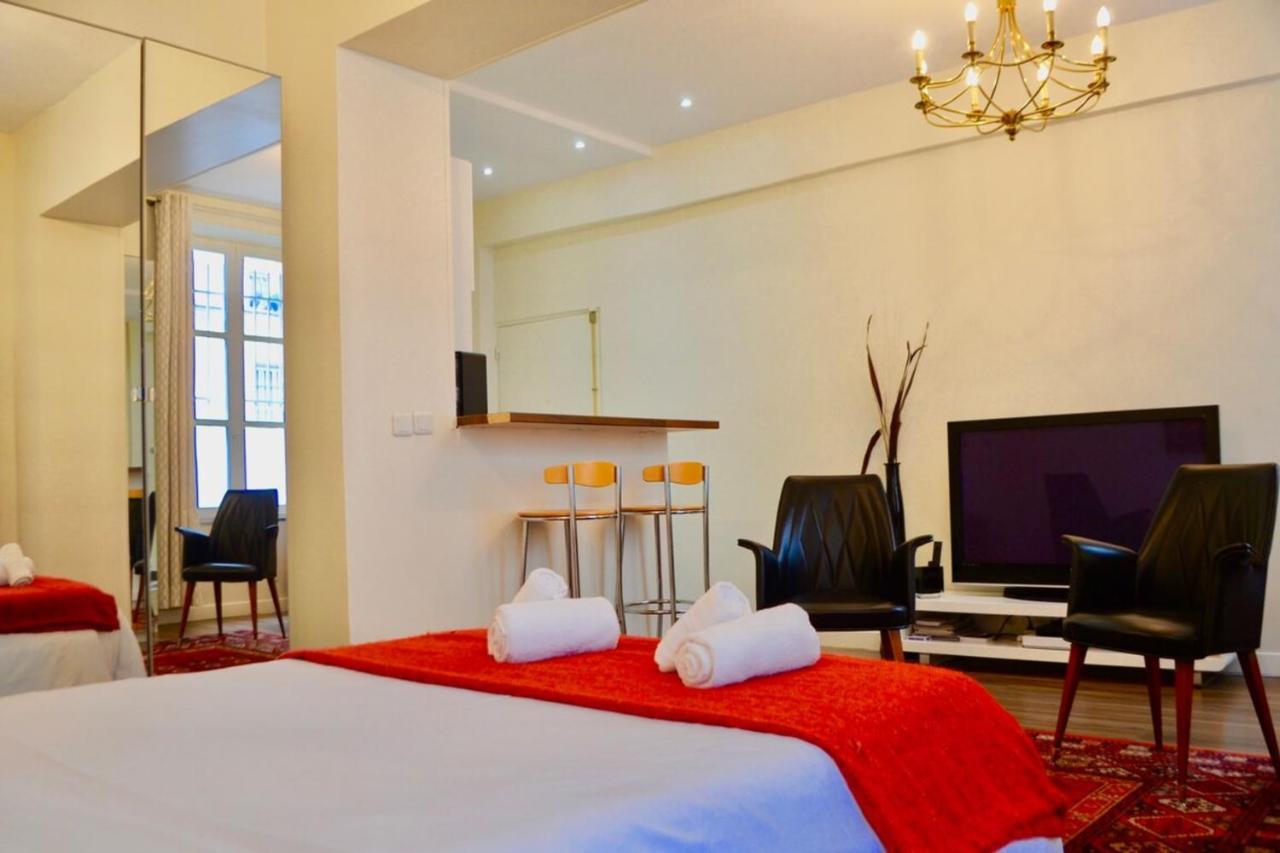 1 Bedroom Apartment In The Heart Of The Marais Area París Exterior foto